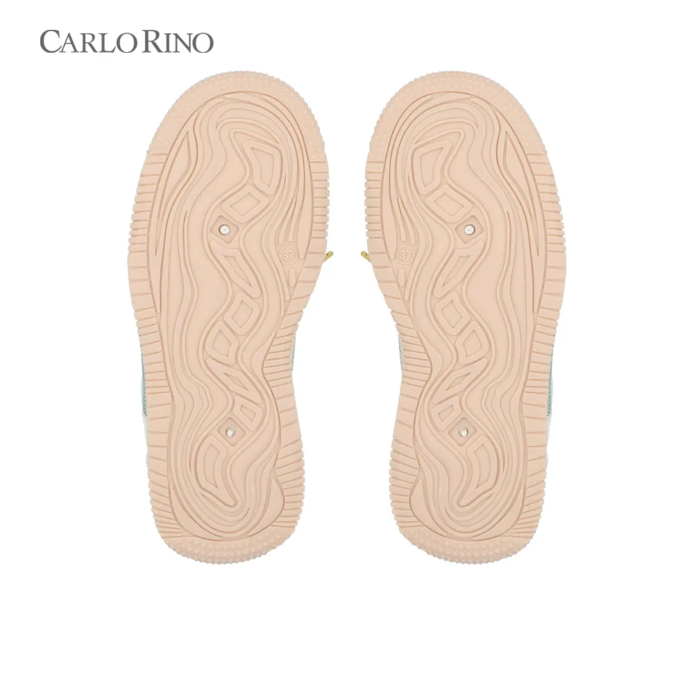 Striva Sneakers Striva Sneakers