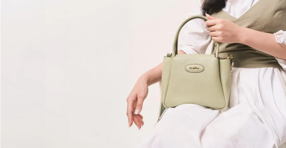 Pop of Color, Everyday Ease: Inside the Carlo Rino CR Petite Script